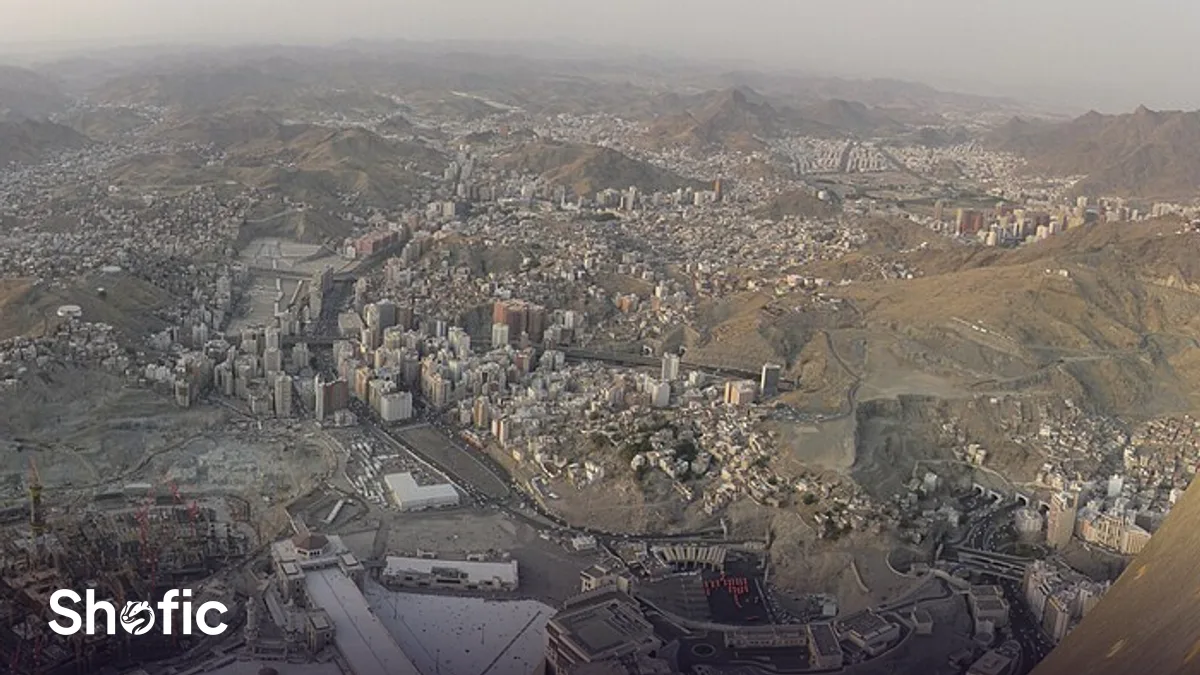 The hotel and apartment districts of Mecca seen from above